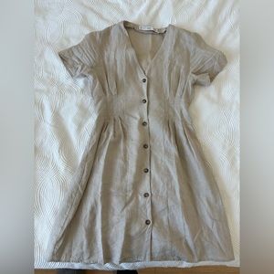 Beige linen summer dress! Light material and fashionable